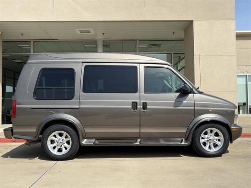 2003 Chevrolet Astro Base