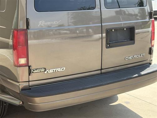 2003 Chevrolet Astro Base