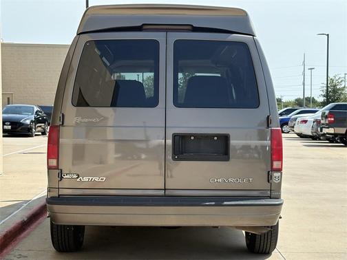 2003 Chevrolet Astro Base