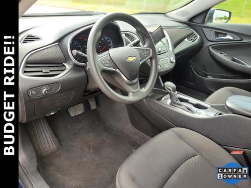 2022 Chevrolet Malibu FWD LT
