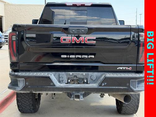 2024 GMC Sierra 2500 AT4
