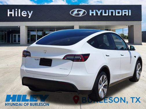 Pearl White Multi-Coat 2021 Tesla Model Y Long Range Dual Motor All-Wheel Drive