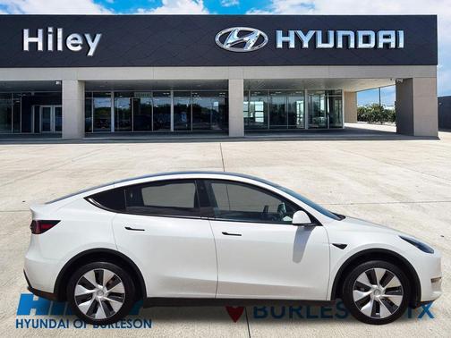 Pearl White Multi-Coat 2021 Tesla Model Y Long Range Dual Motor All-Wheel Drive