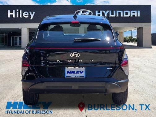 Abyss Black Pearl 2026 Hyundai KONA SE