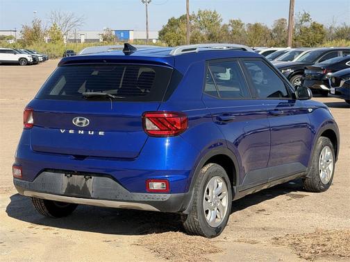 2020 Hyundai VENUE SEL