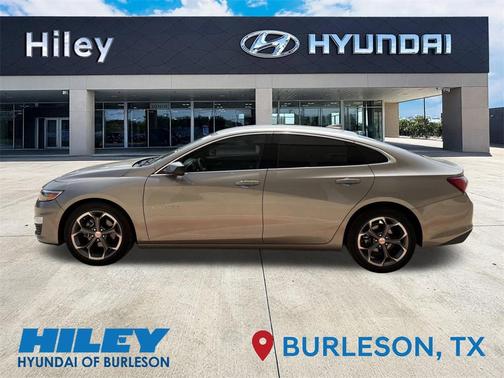 2022 Chevrolet Malibu FWD LT