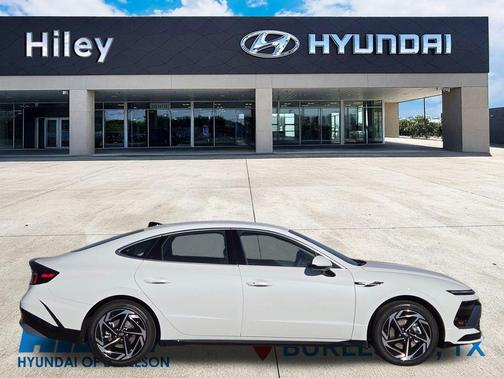 2026 Hyundai SONATA SEL