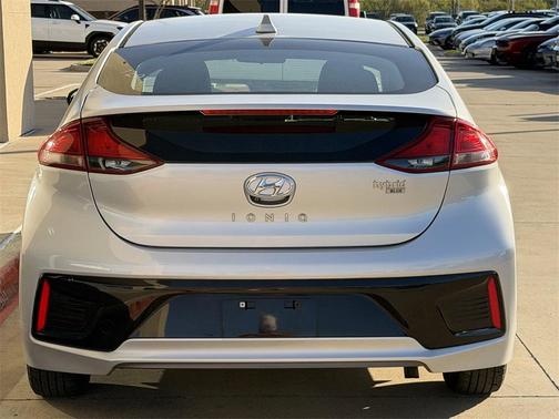 2018 Hyundai IONIQ Hybrid Blue