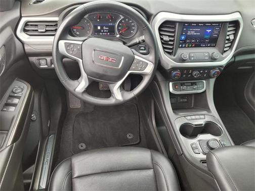 2023 GMC Acadia AWD SLT