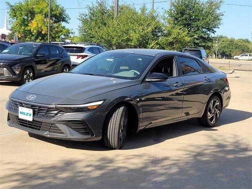 2025 Hyundai ELANTRA Sport