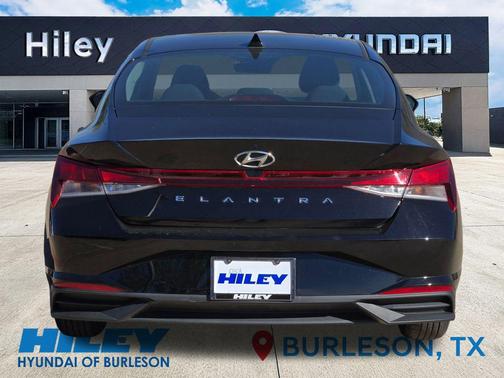 2023 Hyundai ELANTRA SE