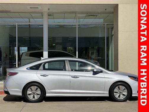 2018 Hyundai SONATA Hybrid SE