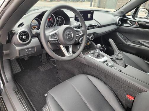 2025 Mazda MX-5 Miata RF Grand Touring