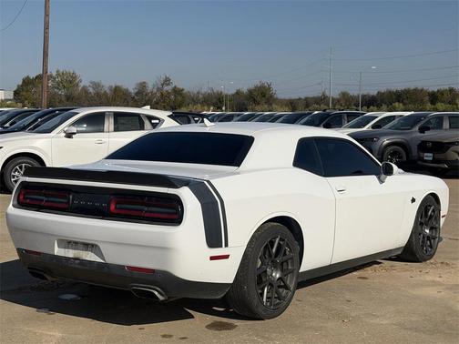 2016 Dodge Challenger R/T Scat Pack