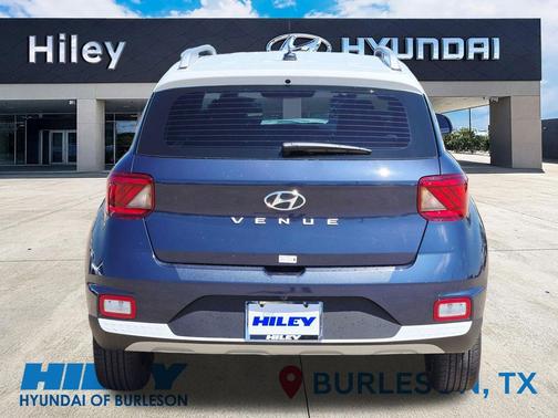 Denim w/White Roof 2026 Hyundai VENUE SEL w/Two-Tone Roof
