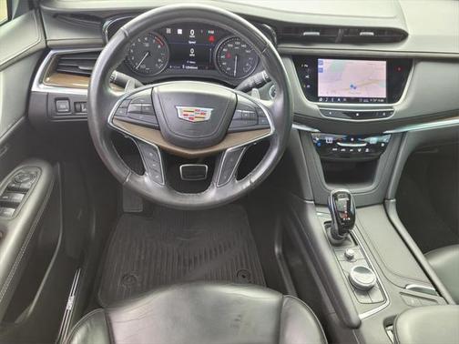 2020 Cadillac XT5 Sport