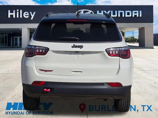 White Clearcoat 2021 Jeep Compass Trailhawk