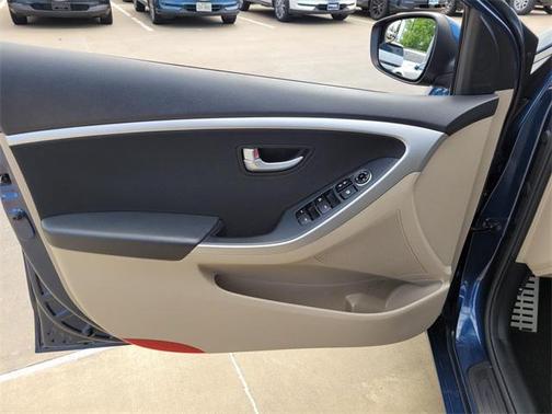 2016 Hyundai Elantra GT Base