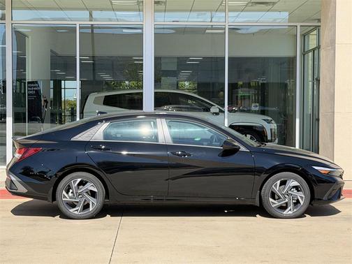 2025 Hyundai ELANTRA Sport