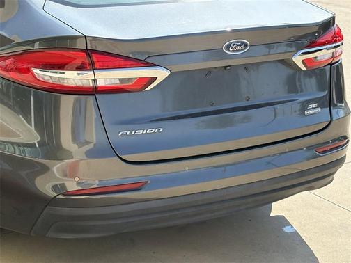 2020 Ford Fusion Hybrid SE