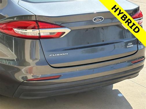 2020 Ford Fusion Hybrid SE