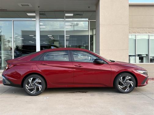 2025 Hyundai ELANTRA Sport