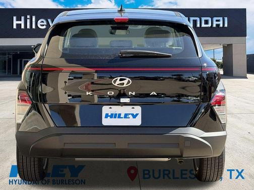 Abyss Black Pearl 2026 Hyundai KONA SE