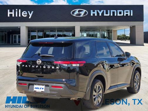 2025 Nissan Pathfinder S FWD