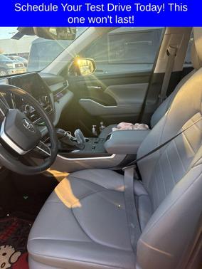 2023 Toyota Highlander XLE