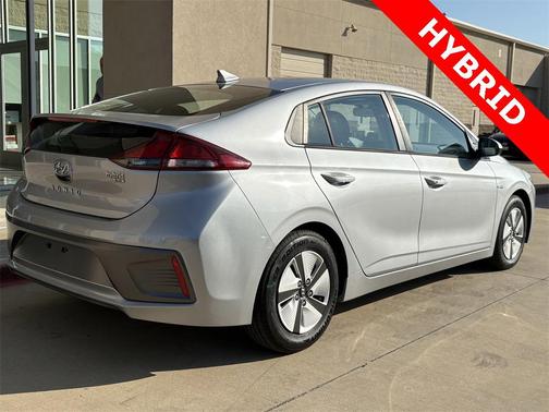 2020 Hyundai IONIQ Hybrid Blue