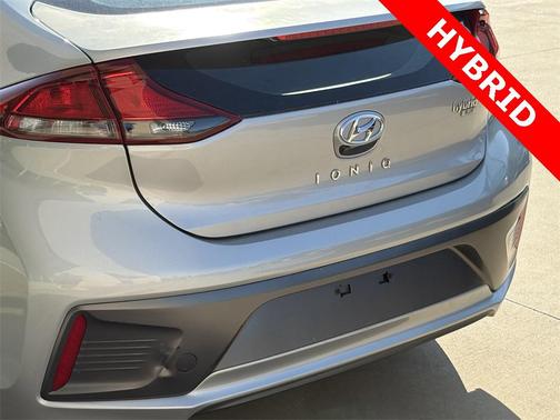 2020 Hyundai IONIQ Hybrid Blue