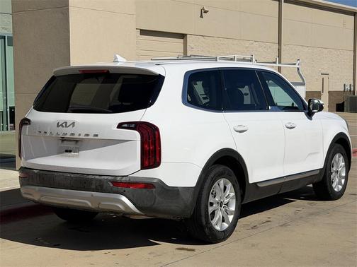 2022 Kia Telluride LX