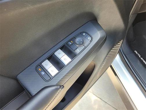 2022 Mitsubishi Outlander ES 2.5 2WD