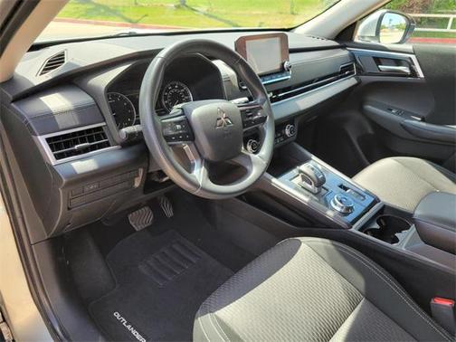 2022 Mitsubishi Outlander ES 2.5 2WD