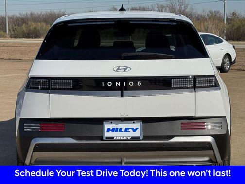 2026 Hyundai IONIQ 5 SE