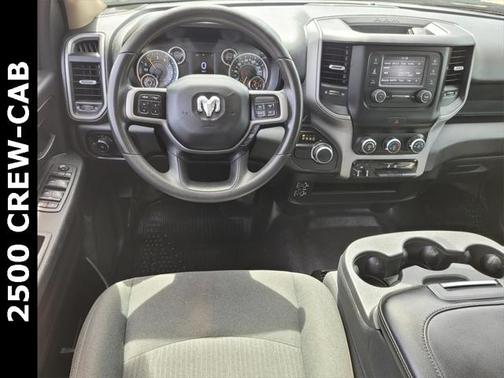 2020 RAM 2500 Tradesman Crew Cab 4X2 6'4' Box