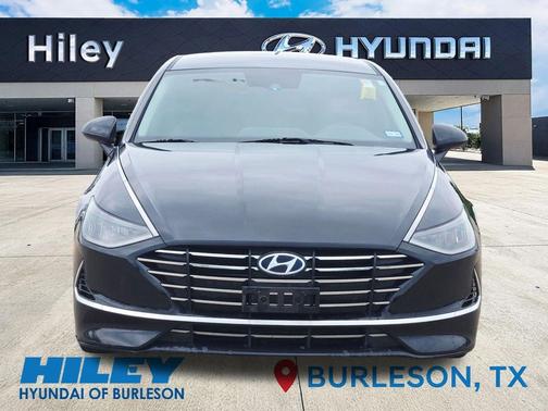 Phantom Black 2022 Hyundai SONATA SE