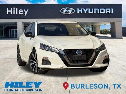 2021 Nissan Altima SR FWD