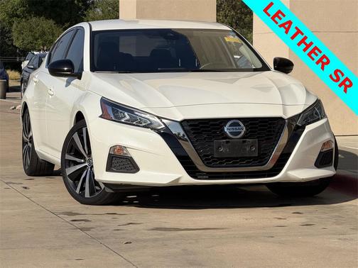 2021 Nissan Altima SR FWD