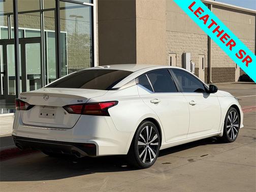 2021 Nissan Altima SR FWD