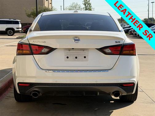 2021 Nissan Altima SR FWD