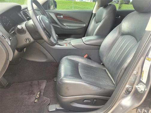2017 INFINITI QX50 Base