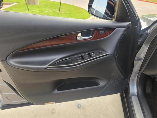 2017 INFINITI QX50 Base