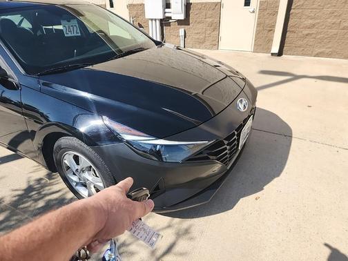 2023 Hyundai ELANTRA SE