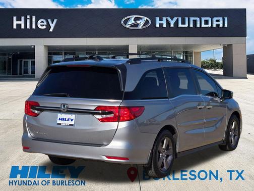 Lunar Silver Metallic 2023 Honda Odyssey EX