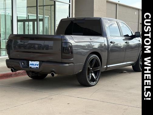 2017 RAM 1500 Night Crew Cab 4x2 5'7' Box
