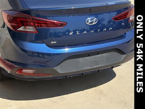 2019 Hyundai ELANTRA SE