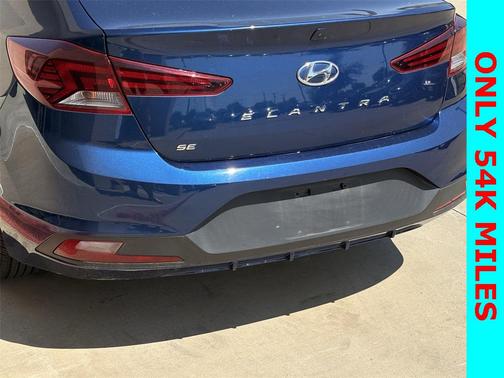 2019 Hyundai ELANTRA SE