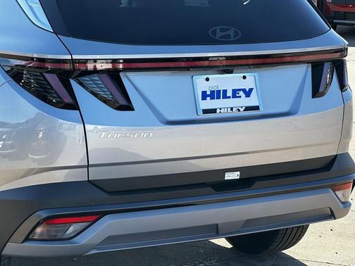 Shimmering Silver 2026 Hyundai TUCSON SEL Premium