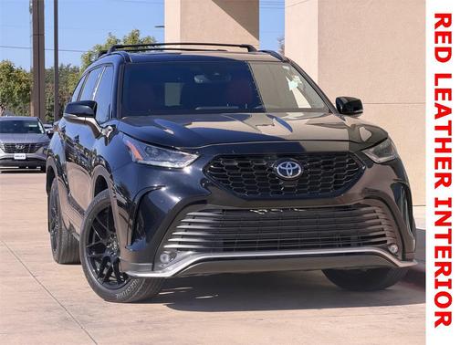 2022 Toyota Highlander XSE